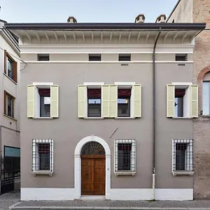  Bed and breakfast Casa Gugu Italia